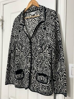 Chicos Black White Damask‎ Paisley Silk Cotton Knit Cardigan Sweater Jacket